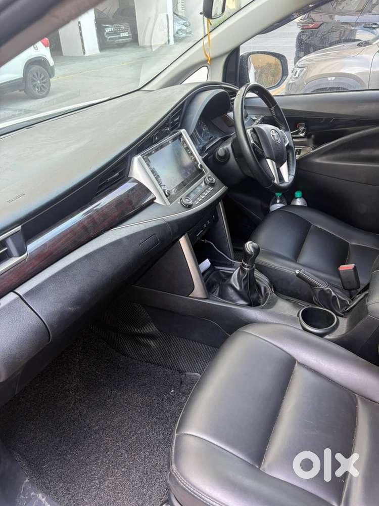 Toyota Innova Crysta 2021