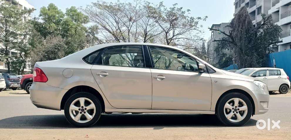 Skoda Rapid Ambition 1.6 Tdi Cr Manual Plus, 2014, Diesel