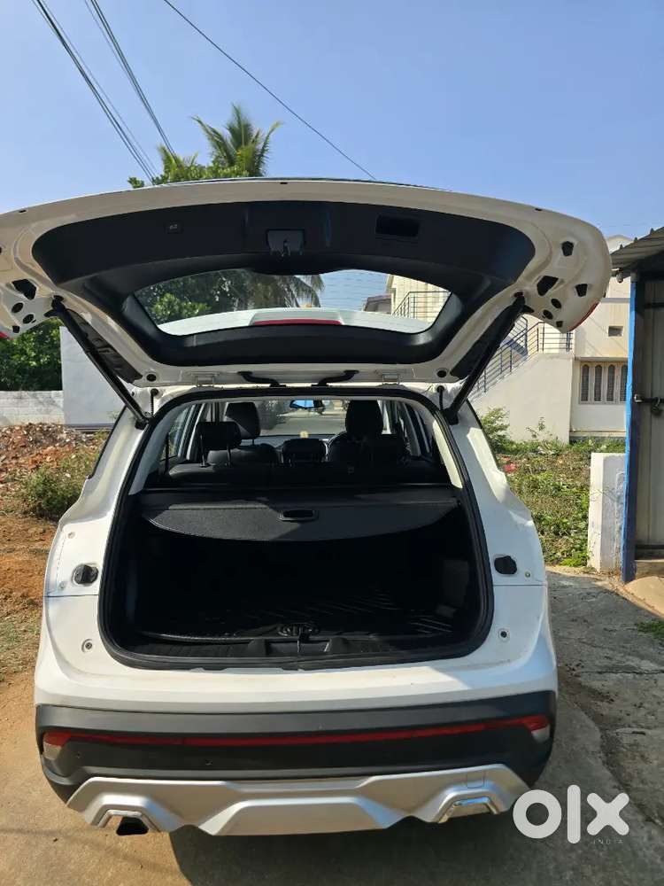 Single Owner Mg Hector Sharp Dct (top End)  32k Kms