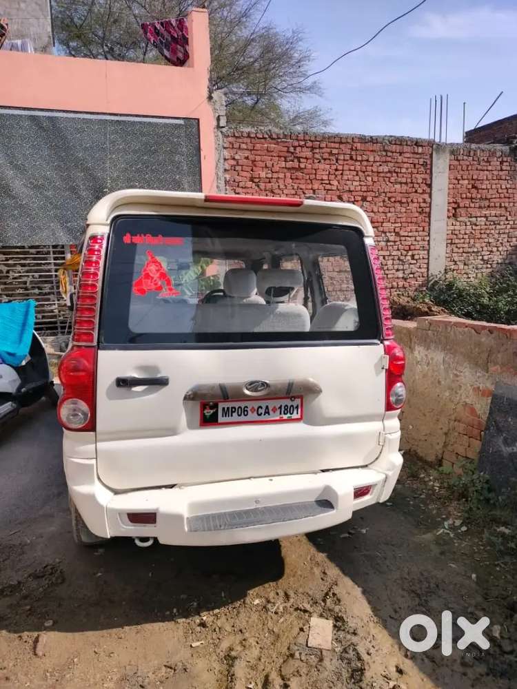 Mahindra Scorpio Classic 2011 Diesel 200000 Km Driven
