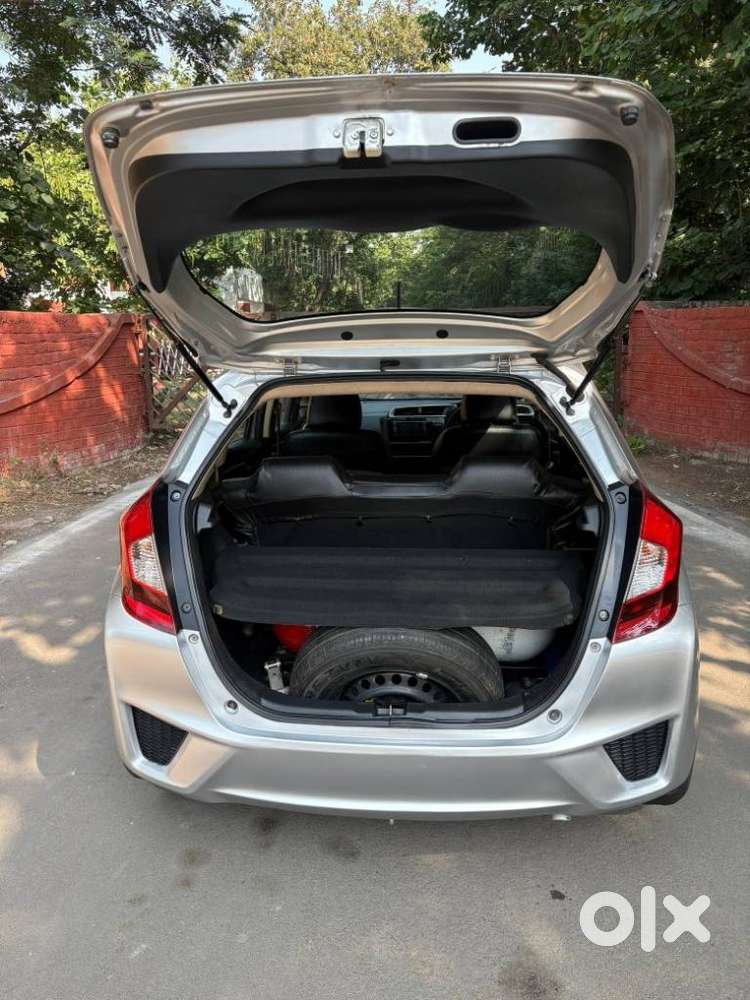 Honda Jazz V Mt Privilege, 2017, Cng & Hybrids