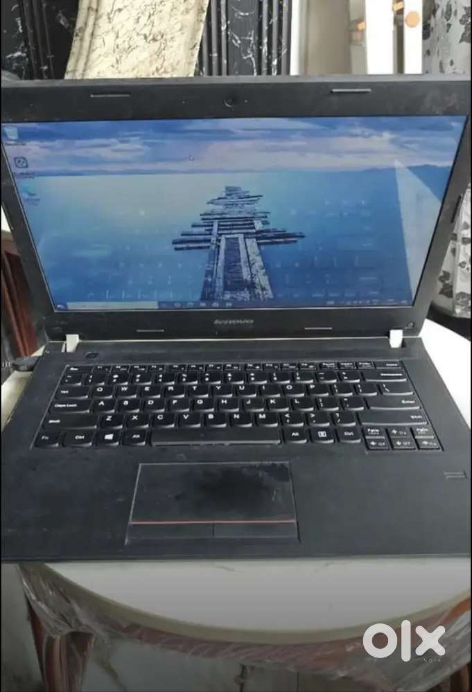 Lenovo ka laptop hai sab kuch sahi hai 9000 hai uper niche ho jayega