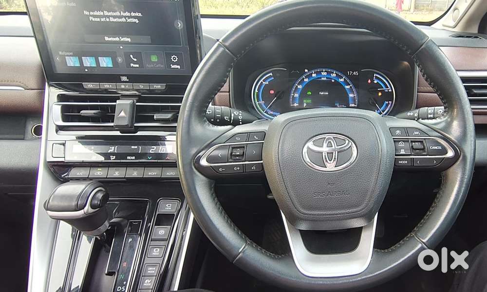 Toyota Innova Hycross 2.0 Zx (o) Hybrid 7 Str, 2024, Petrol