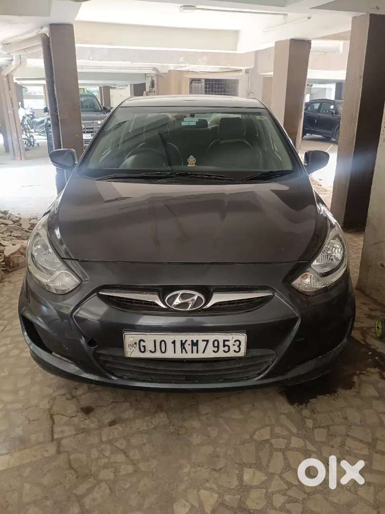 Hyundai Verna 1.6 Crdi Carbon Grey Color