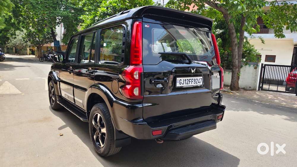 Mahindra Scorpio Classic, 2025, Diesel