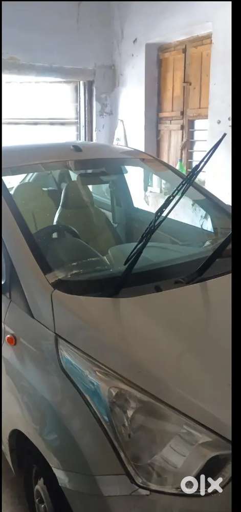 Hyundai Eon 2012 Petrol Well Maintained