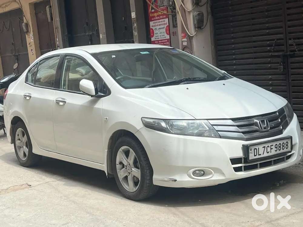 Honda City 2011 Sell Kr Rha Hu