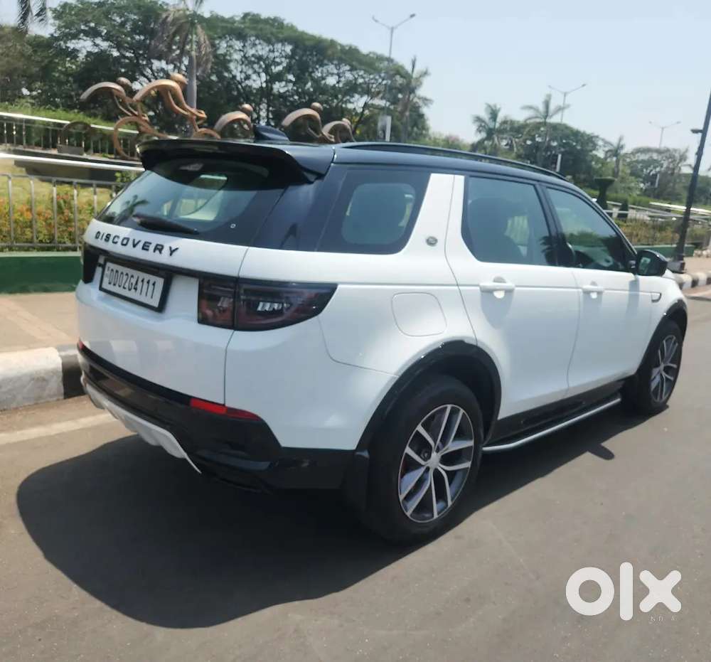 Land Rover Discovery 2025 Diesel 16000 Km Driven