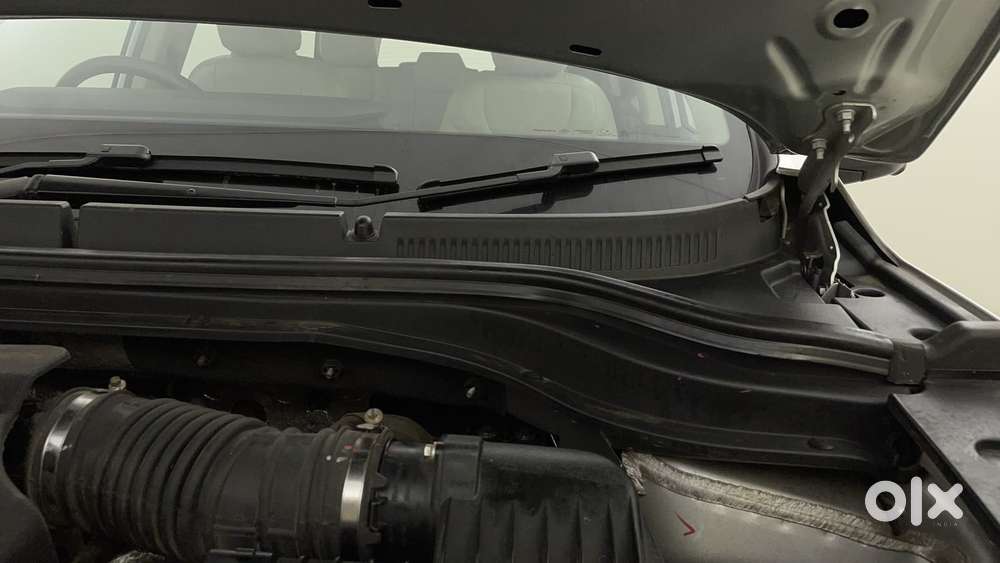 Mahindra Xuv700 2.0 Ax 7 Petrol At Luxury Pack Str, 2022, Petrol