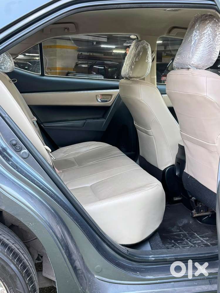 Toyota Corolla Altis Vl At, 2015, Petrol