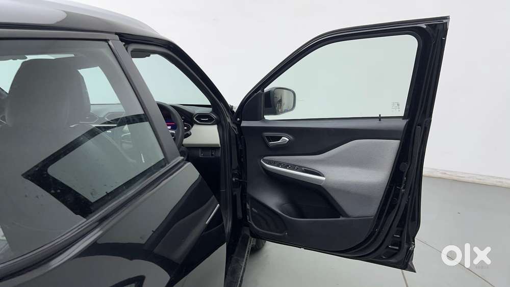 Nissan Magnite 1.0 Xv Turbo Cvt, 2021, Petrol