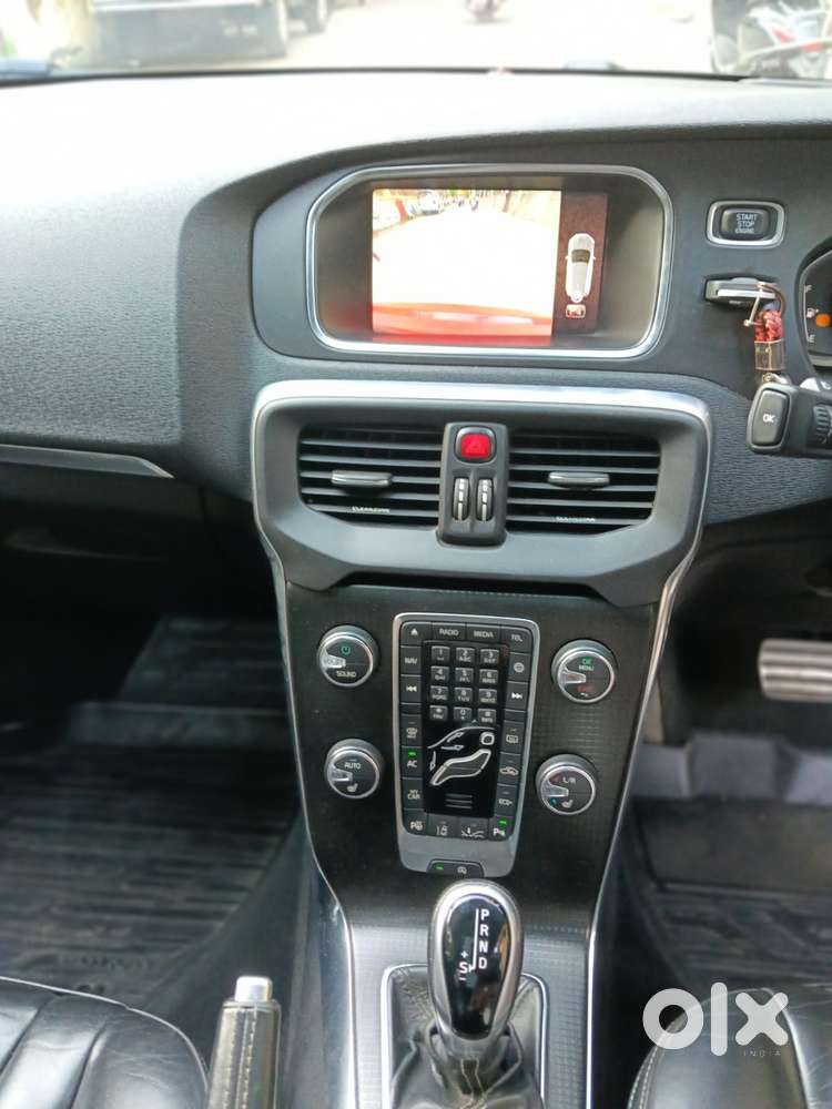 Volvo V40 2015-2016 D3 R-design, 2018, Diesel