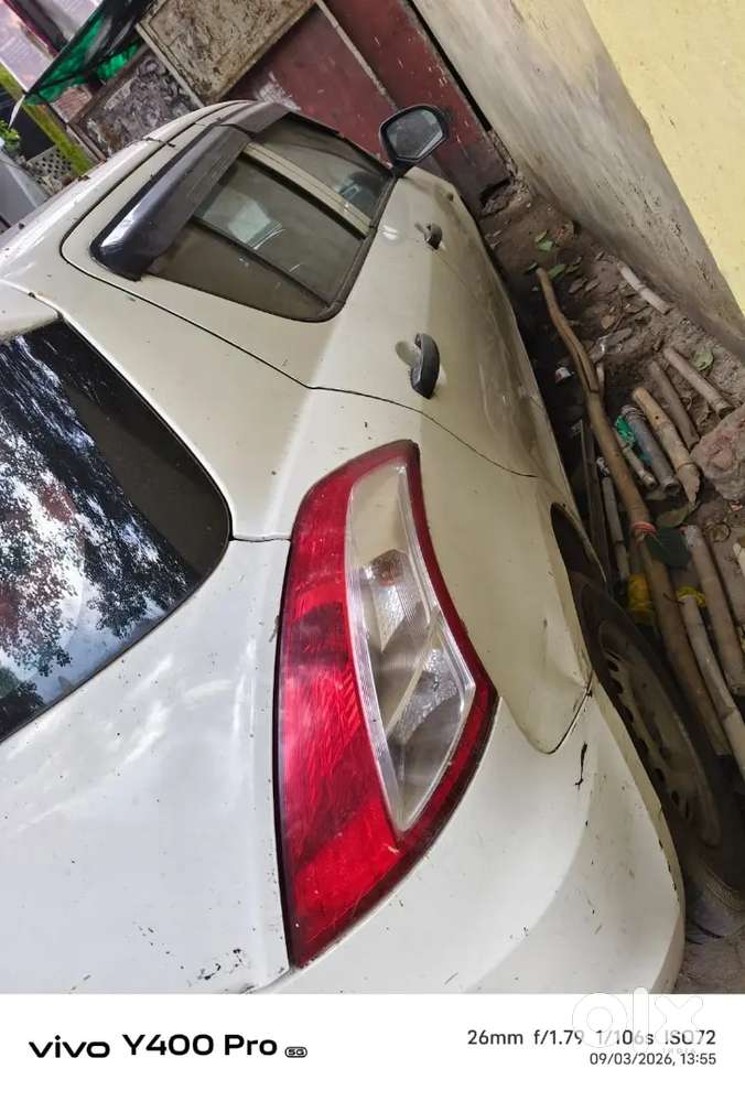 Maruti Suzuki Swift Lxi Petrol 2015 Year