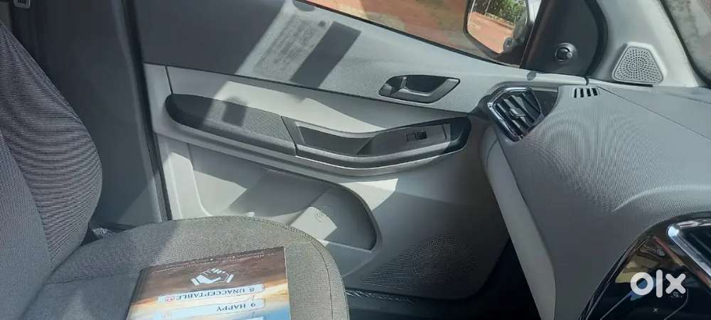 Tata Tiago 2025 Petrol 7500 Km Driven