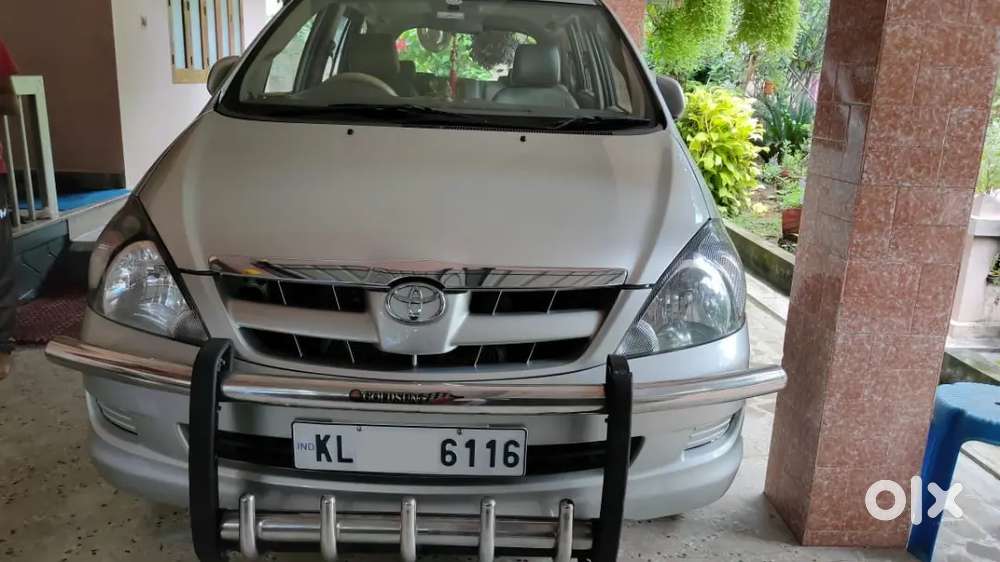 Toyota Innova 2006 New Paper