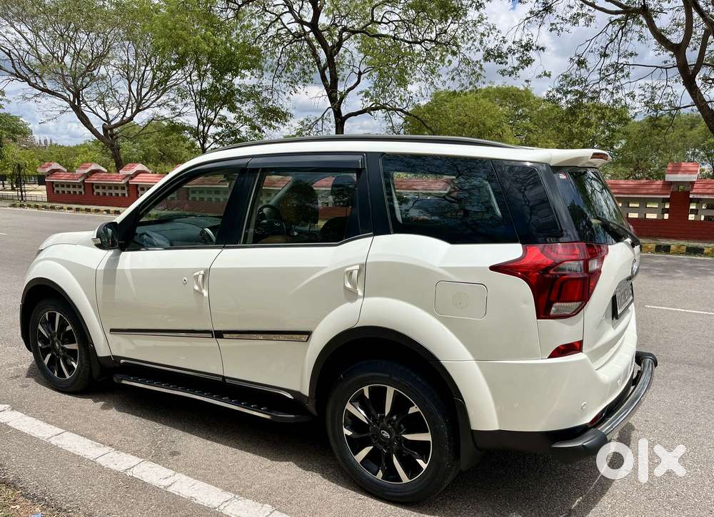 Mahindra XUV500 W11 Option AT, 2019, Diesel