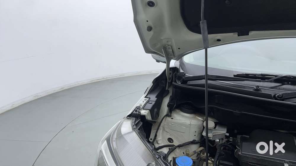 Maruti Suzuki Xl6 1.5 Alpha At, 2022, Petrol