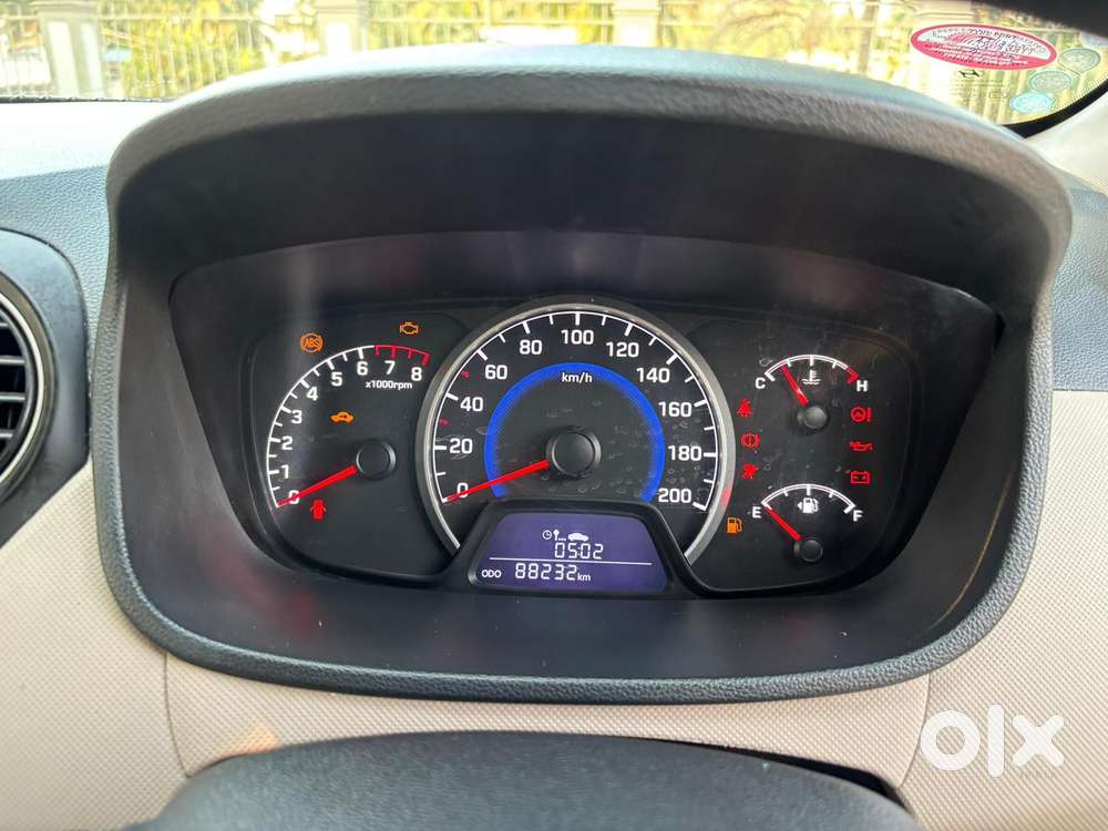 Hyundai Grand I10 Sportz(o) 1.2 Mt, 2019, Petrol