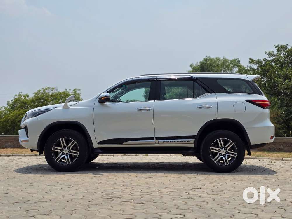 Toyota Fortuner 4x2 At 2.7 Petrol, 2024, Petrol