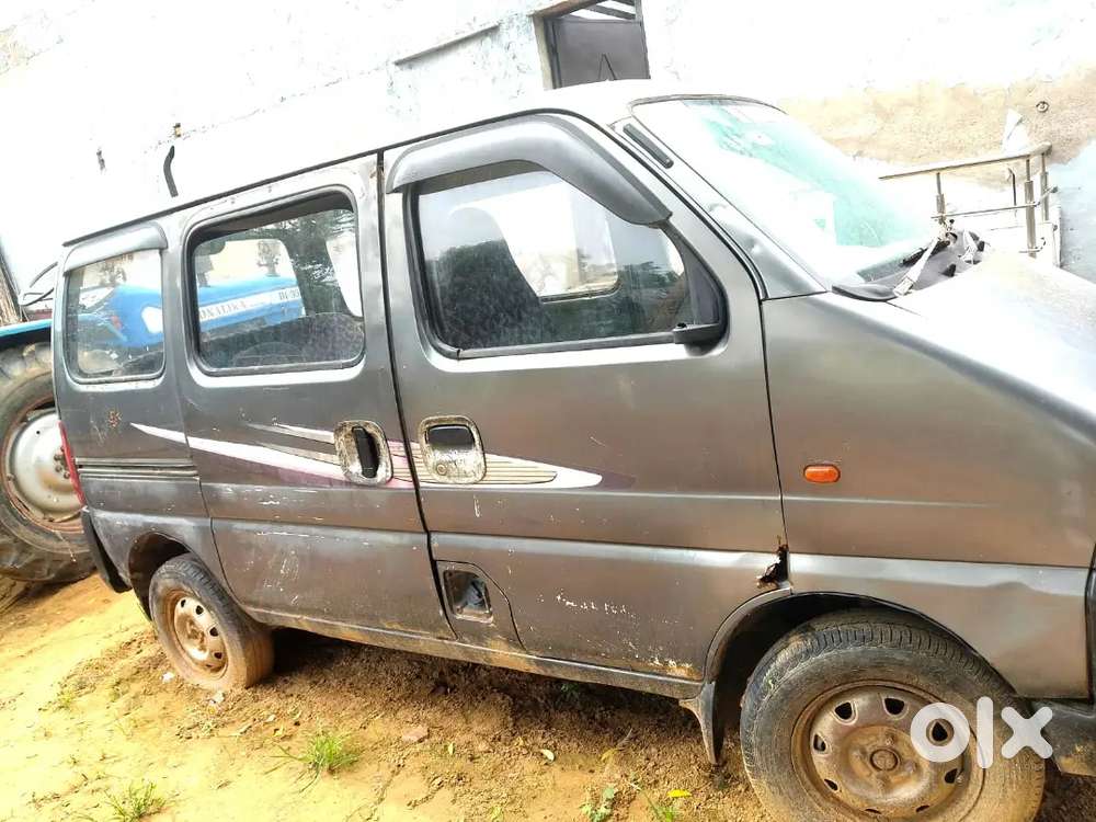 Urgent Sale- 2014 Eeco 7 Seater Cng Pass 2027 Tak -& - Rc 2029 Tk
