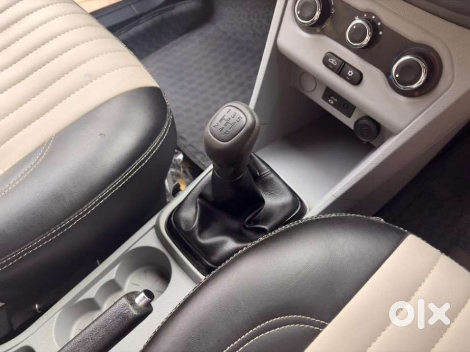 Tata Tiago 1.2 Revotron Xm Cng, 2024, Cng & Hybrids