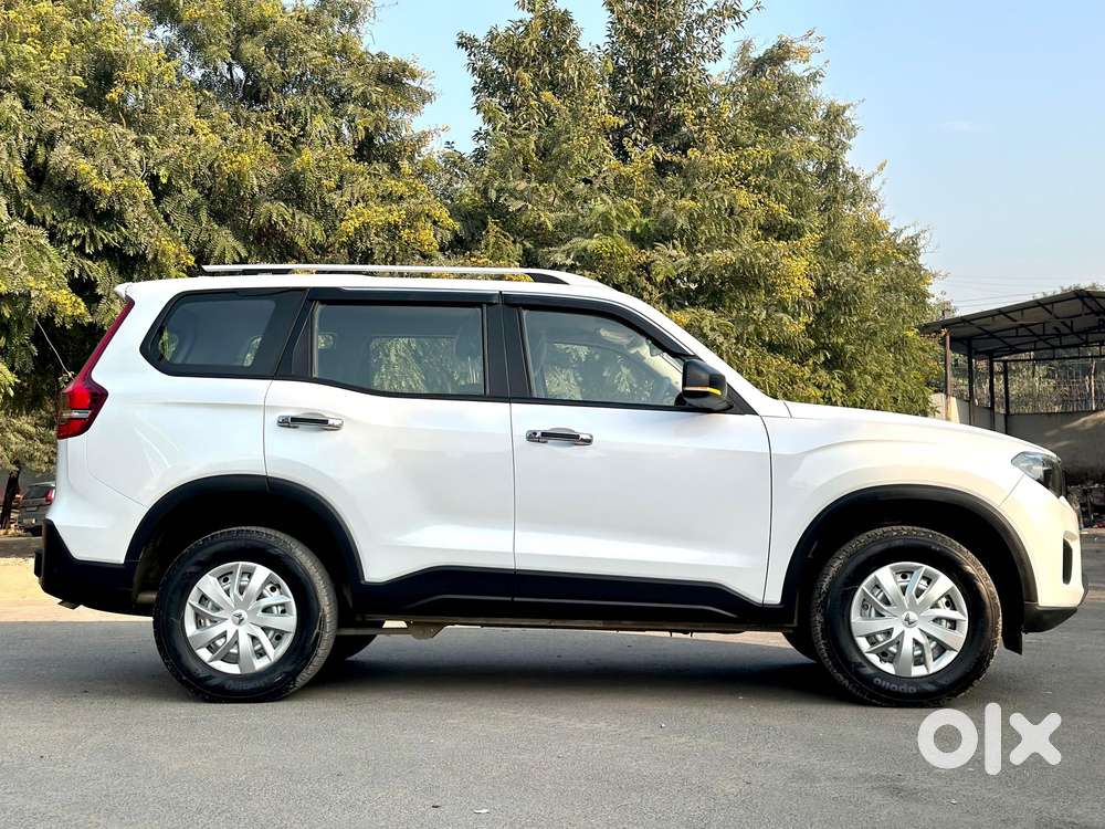 Mahindra Scorpio-n 2.0 Z2 Petrol Mt 7 Str, 2025, Petrol