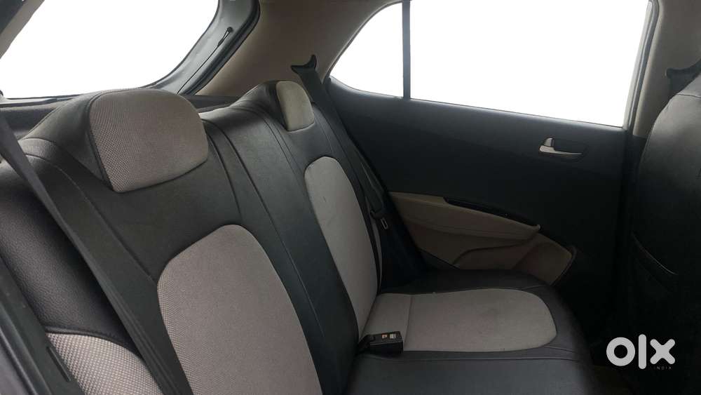 Hyundai Grand I10 2013-2016 At Sportz, 2014, Petrol