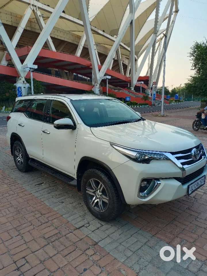 Toyota Fortuner 4x2 At 2.8 Diesel, 2018, Diesel