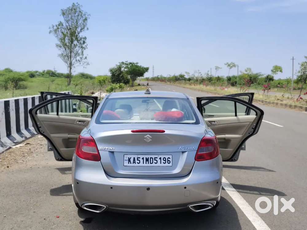 Maruti Suzuki Kizashi Petrol 2013