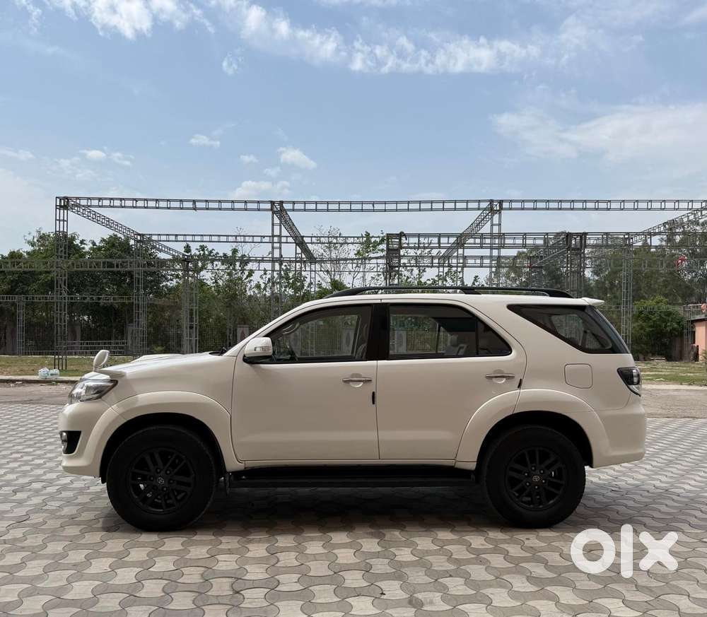 Toyota Fortuner 4x4 At, 2015, Diesel