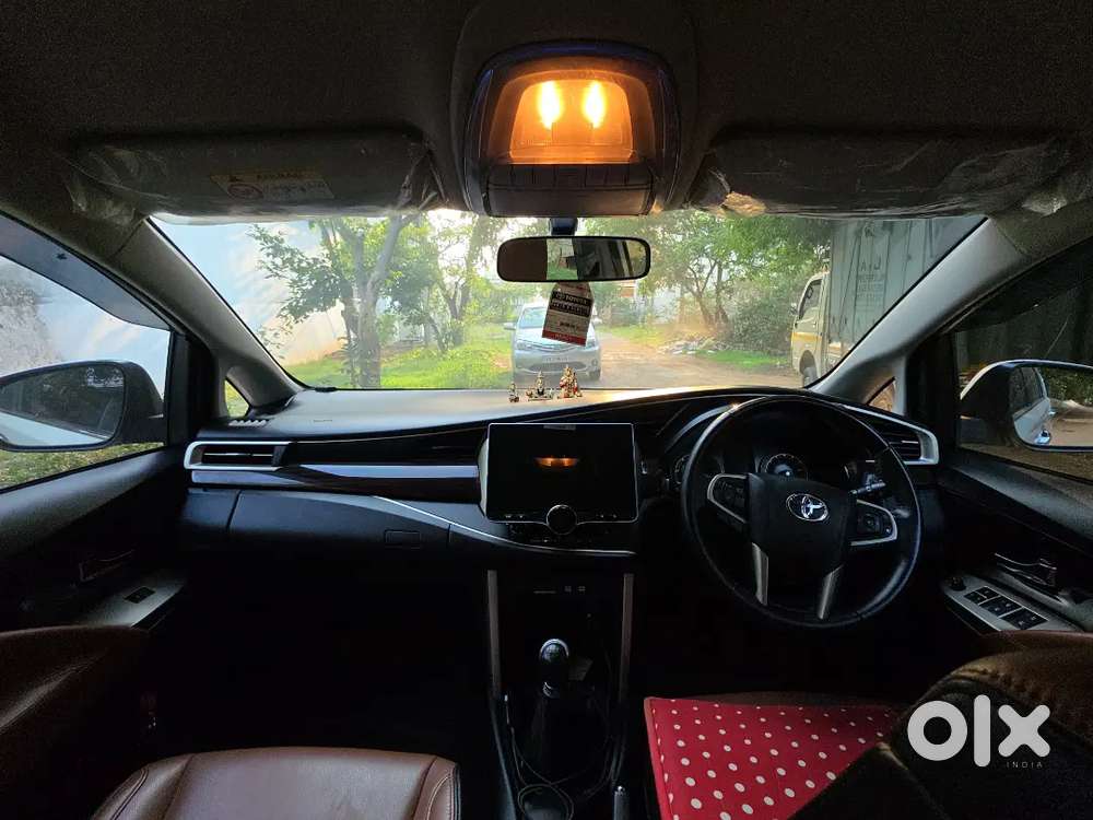Toyota Innova Crysta 2.4 V 8 Str 2018
