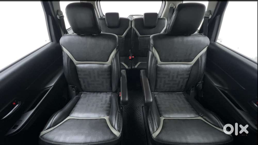 Maruti Suzuki Xl6 1.5 Zeta Mt, 2023, Petrol