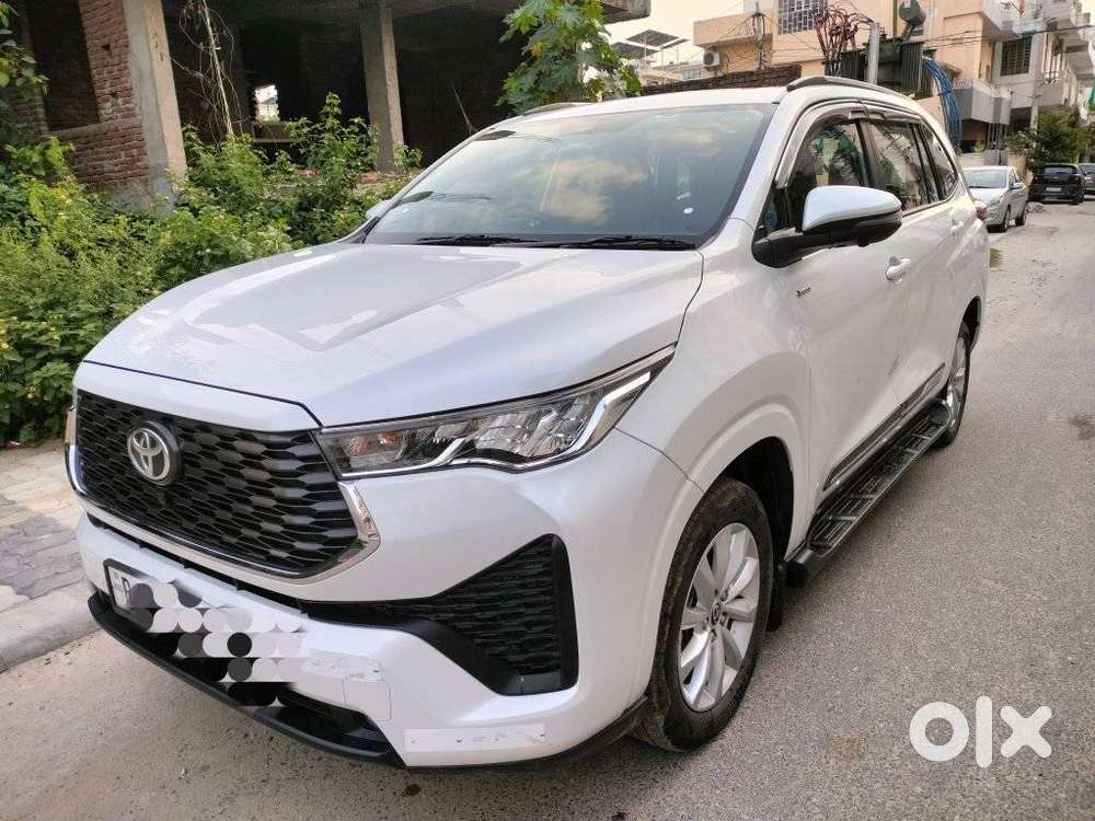 Toyota Innova Hycross 2.0 Vx Hybrid 8 Str, 2025, Petrol