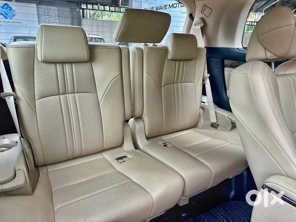Toyota Vellfire Vip – Executive Lounge, 2023, Petrol