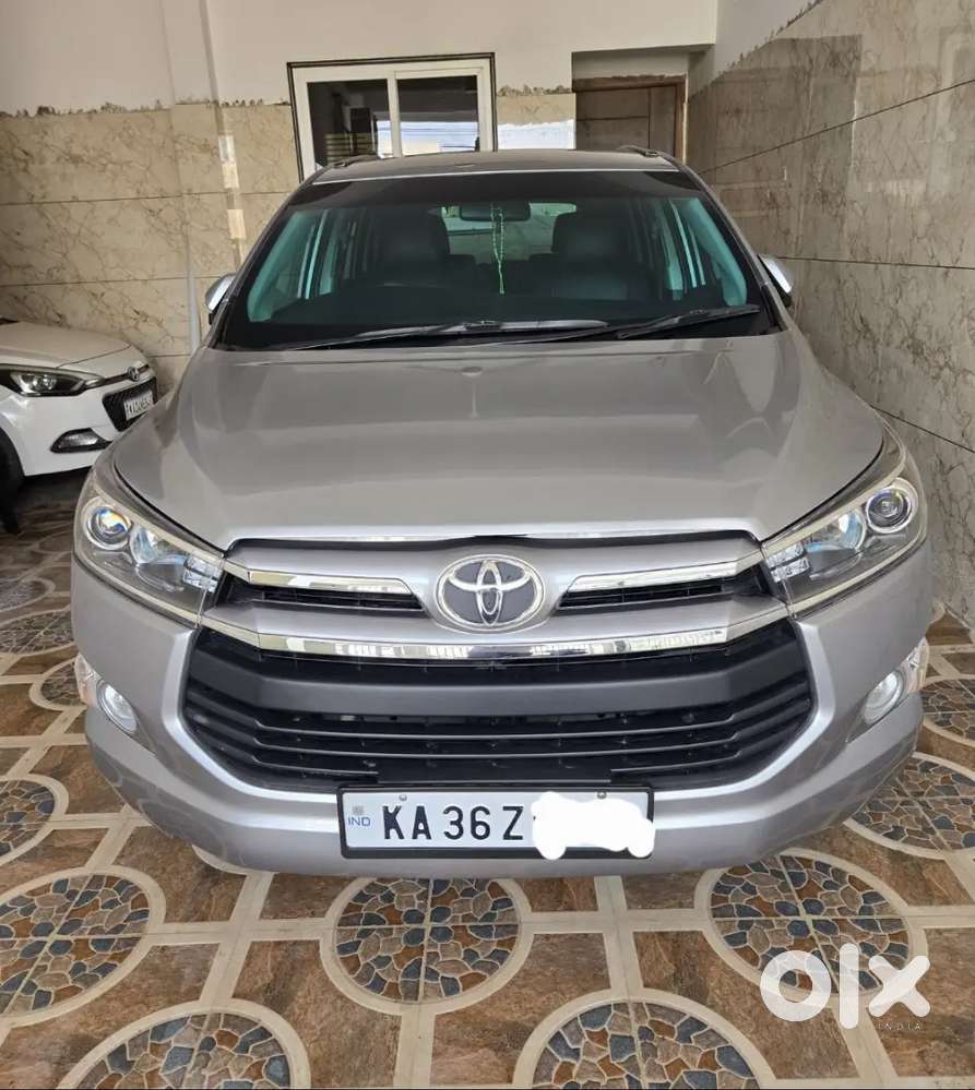 Toyota Innova Crysta 2017 Diesel Well Maintained