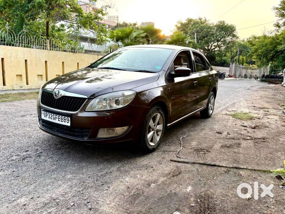 Skoda Rapid 1.5 Tdi At Ambition With Alloy Wheel, 2015, Diesel