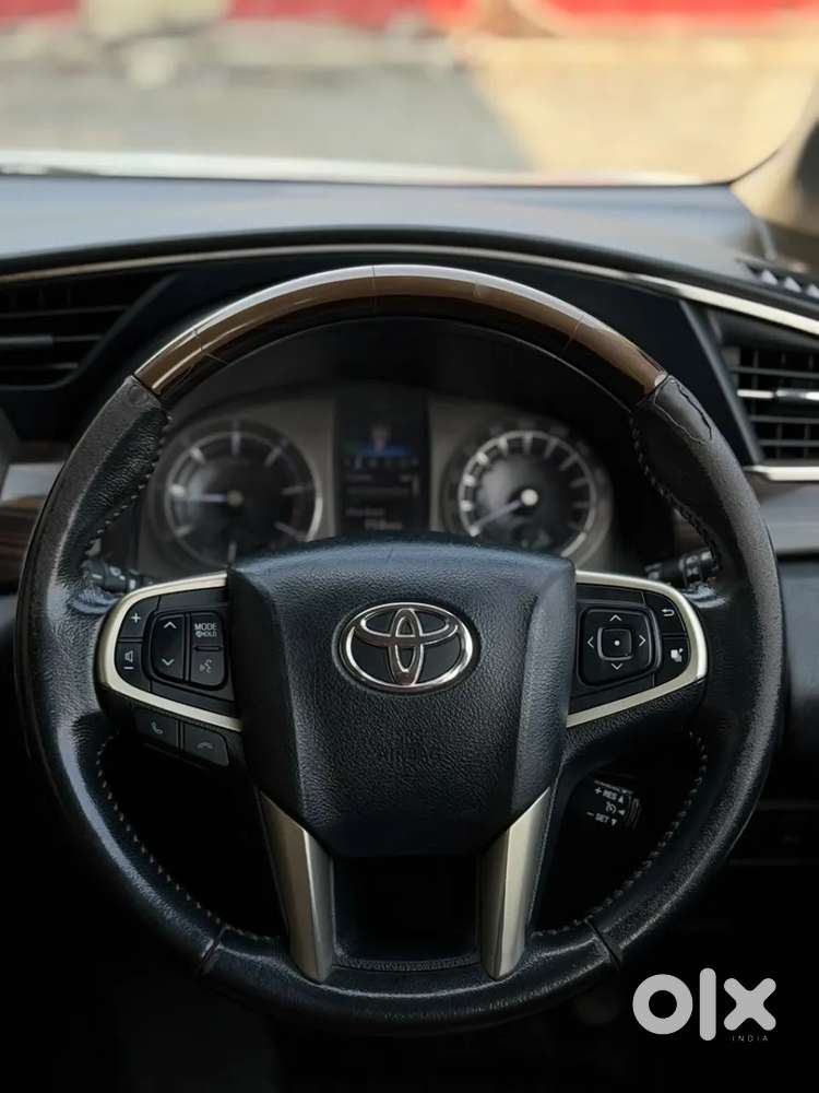 Toyota Innova Crysta 2.8 Zx At 7 Seater, 2019, Diesel