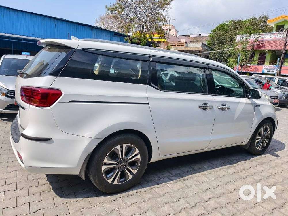 Kia Carnival Limousine Plus 7 Str, 2022, Diesel