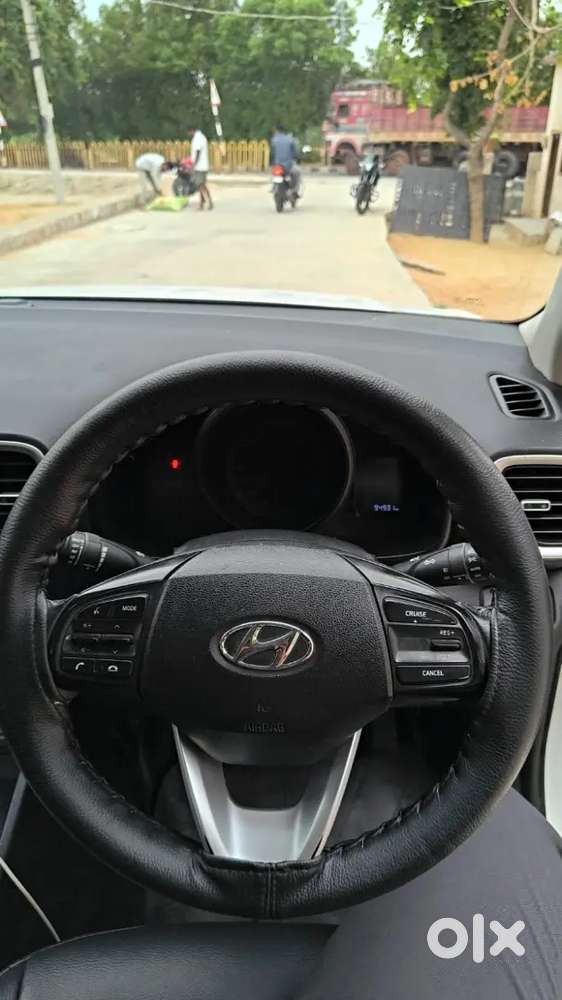 Hyundai Venue 2020 Diesel 96000 Km Driven
