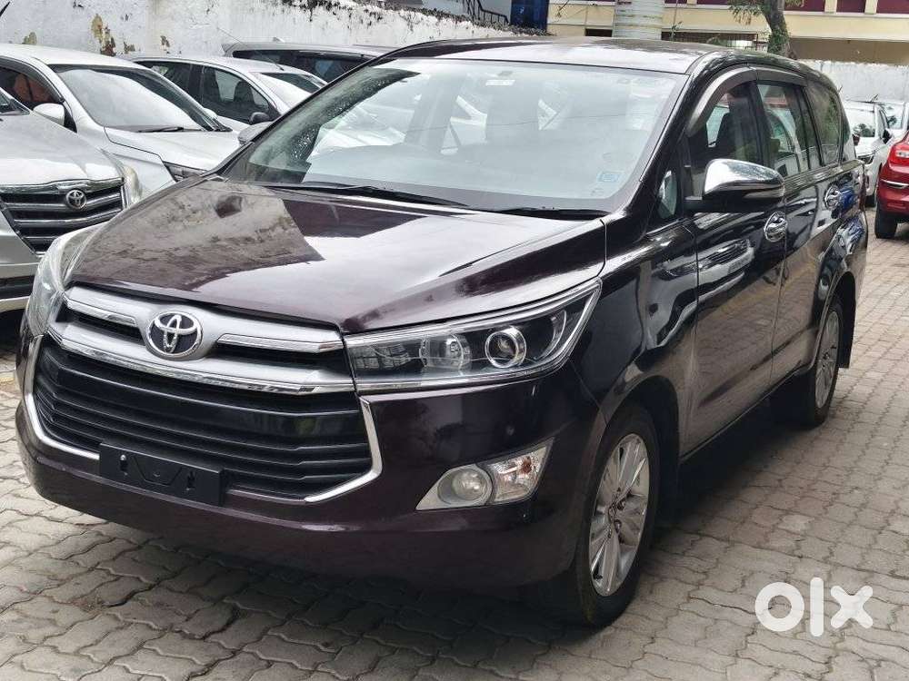 Toyota Innova Crysta 2.8z Automatic, 2016, Diesel