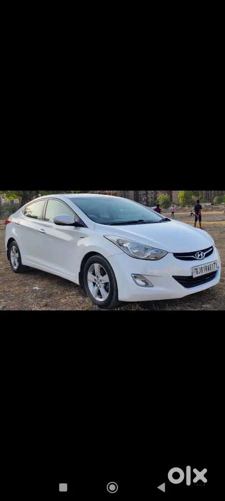 Hyundai Elantra Crdi 2012