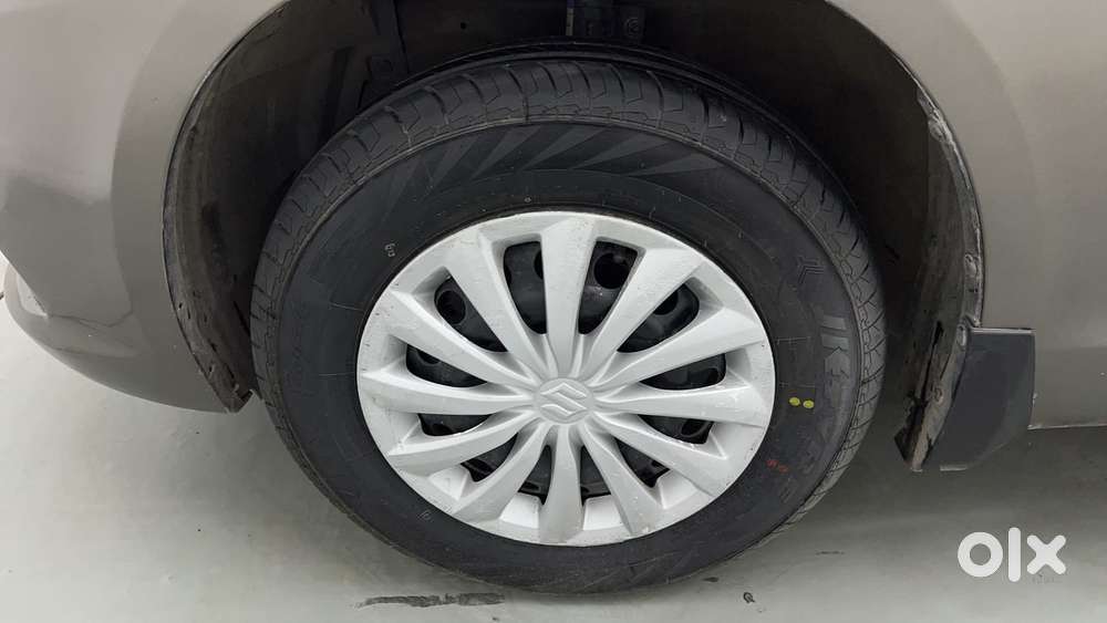 Maruti Suzuki Swift Dzire 1.3 Vxi, 2015, Petrol