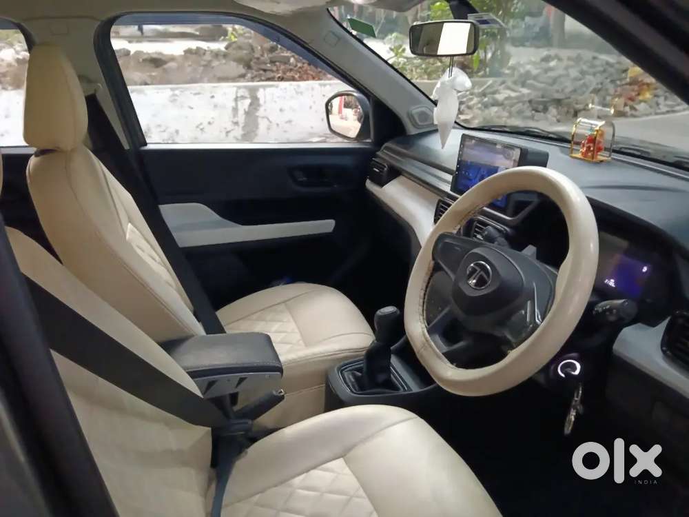 Tata Punch Pure Cng