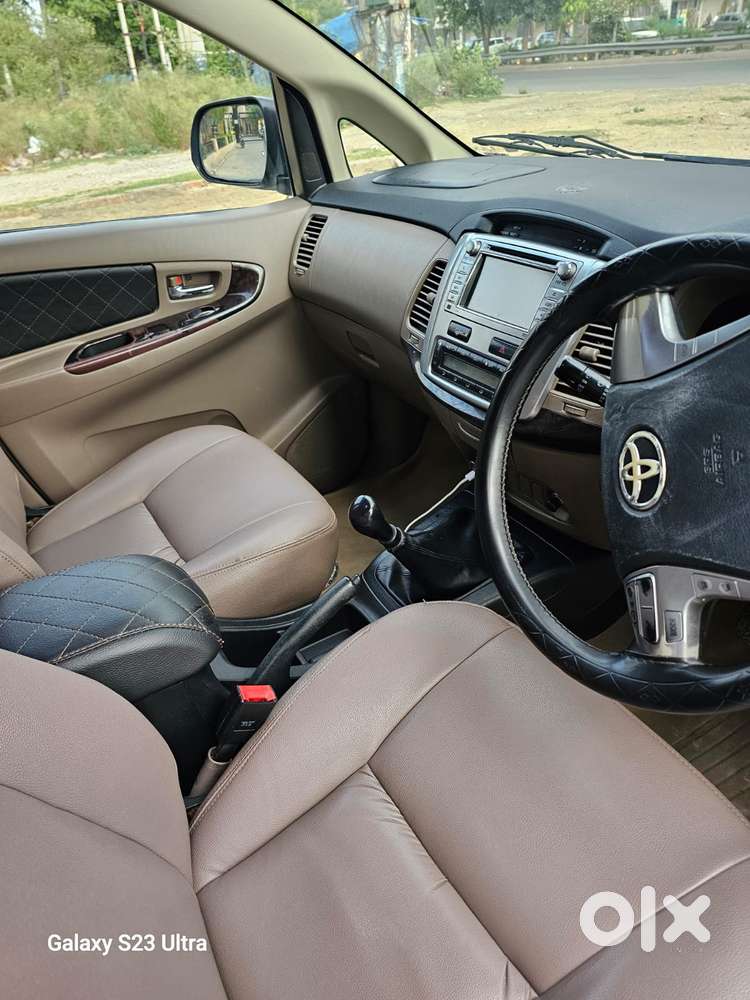Toyota Innova 2.5 Vx 8 Str, 2015, Diesel