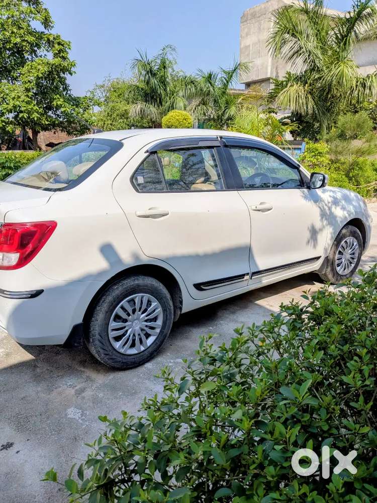 Maruti Suzuki Dzire Vxi 2024.           Cng Alag Se Lagva Rakhi Hai