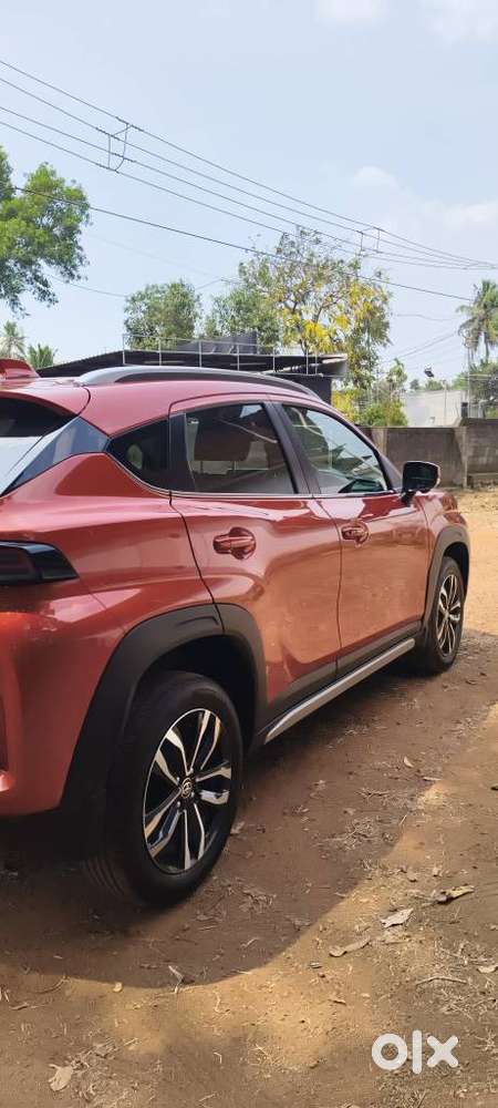 Toyota Urban Cruiser Taisor V 1.0 Petrol At, 2024, Petrol