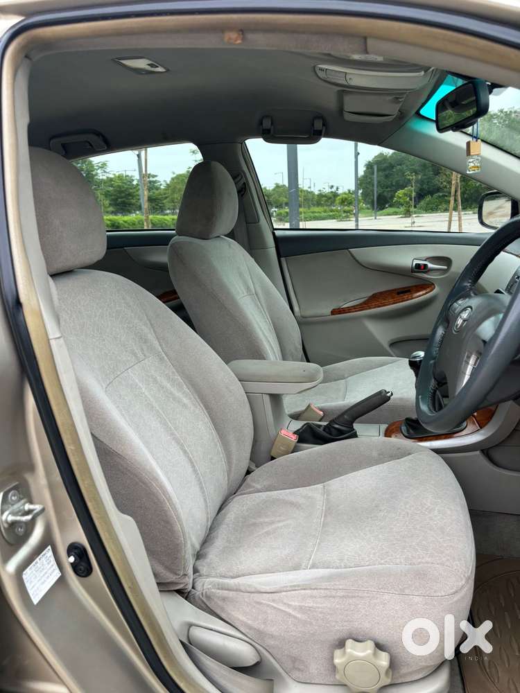 Toyota Corolla Altis 1.8 G Cng, 2010, Cng & Hybrids