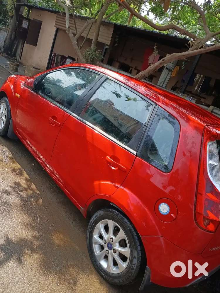 2012 Ford Figo Petrol Red Car