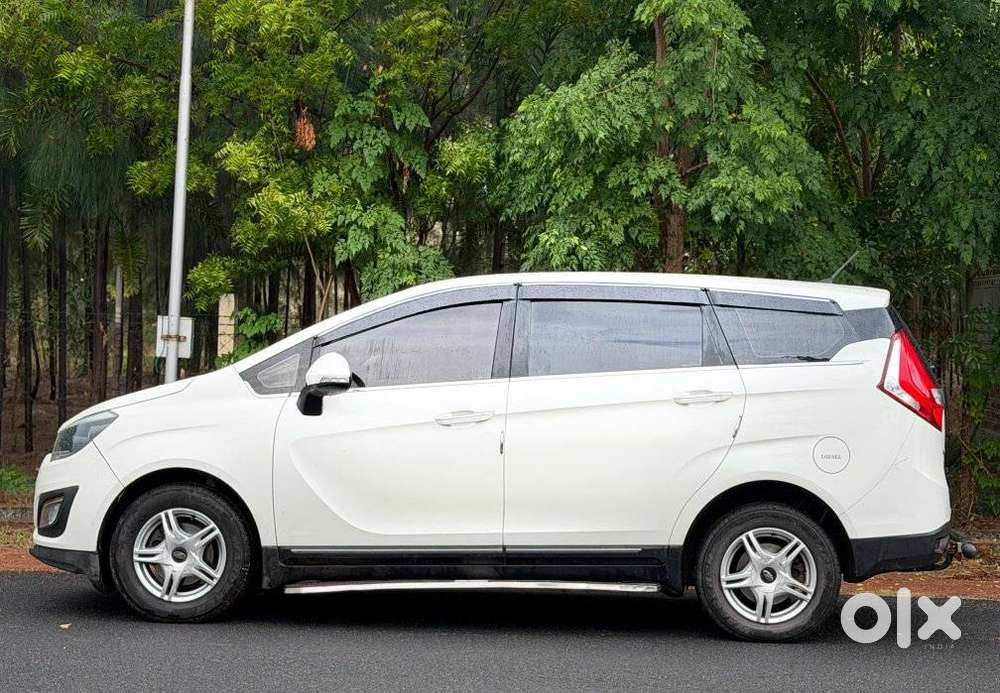 Mahindra Marazzo M6 8str, 2019, Diesel