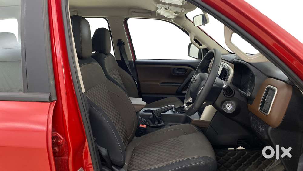 Mahindra Scorpio-n 2.0 Z4 Petrol At 7 Str, 2023, Petrol